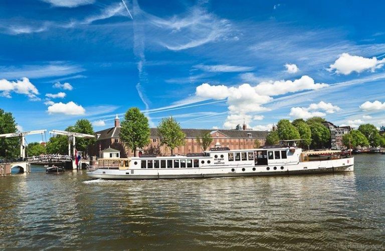 Home Grachten en historische panden in Amsterdam voor bedrijfsuitjes en teamactiviteiten
